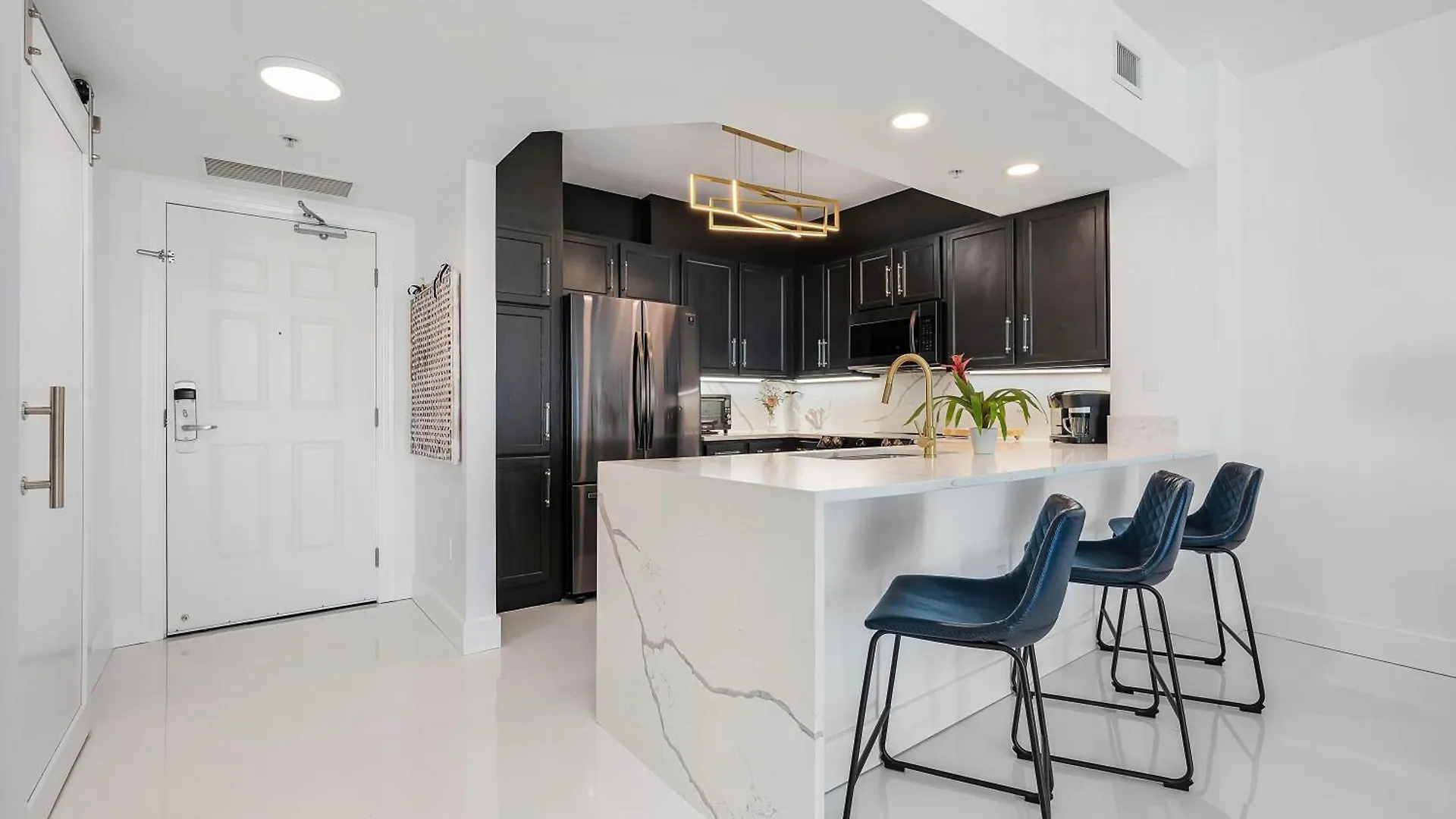 Palms Resort #21207 Jr. 2Br Penthouse Destin